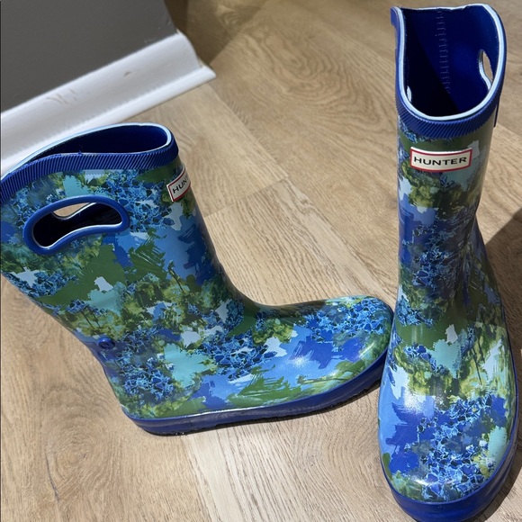 Hunter Kids Green and Blue Patterned Rain Boots - Picture 3 of 7